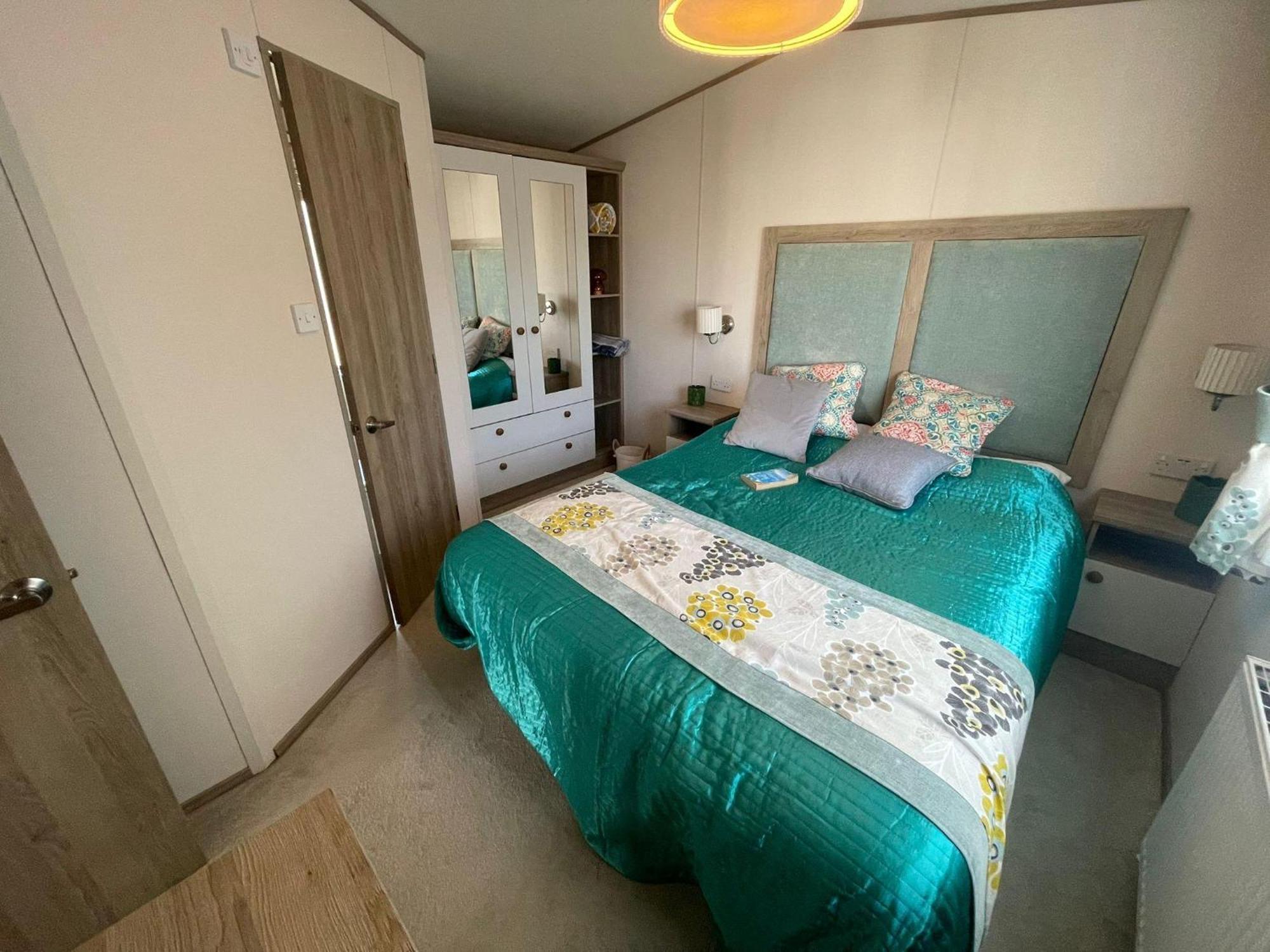 Lovely Caravan At Manor Park, Nearby Hunstanton Beach In Norfolk Ref 23049S Exterior photo